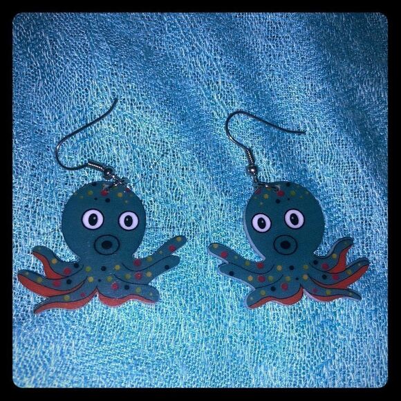 🐙 Octopus Earrings 🐙 - Picture 1 of 2